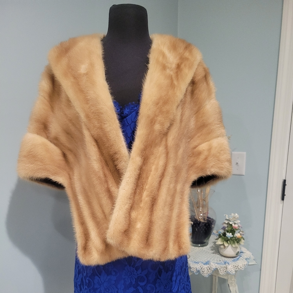 Jay Lennad Boston  Vintage Mink Stole Wrap with pockets fur